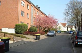 Wohnung kaufen in 45259 Heisingen, HEISINGEN: renovierte DG-Wohnung, modernes Bad, ruhige Lage, nur 350m vom Dorf Heisingen entfernt