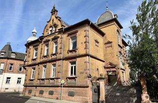 Wohnung kaufen in 67480 Edenkoben, Repräsentative Altbauetage in denkmalgeschützter Gründerzeitvilla
