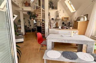 Wohnung kaufen in 73230 Kirchheim, Dachgeschoss 2-Zimmer-Wohnung in Kirchheim unter Teck