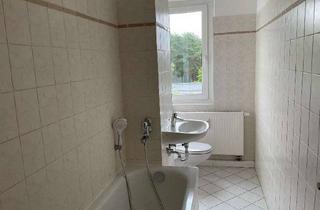 Wohnung mieten in Schorfheidestr. 16, 16227 Eberswalde, Renoviere selbst - miete günstiger - mit Bonus