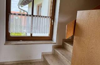 Wohnung mieten in Wörmersdorfer Leite, 85131 Pollenfeld, Schöne 3 Zimmer Wohnung OG mit 100qm inkl. Garage und Stellplatz in Pollenfeld (Eichstätt)
