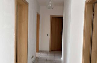Wohnung mieten in Lohmannsweide 10, 51709 Marienheide, Wohnung EG mit zwei Zimmern, großer Küche, Badewanne und Stellplatz in Marienheide