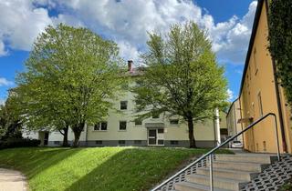 Wohnung mieten in Uhlandstraße 5d, 92237 Sulzbach-Rosenberg, WOHNEN in Sulzbach-Rosenberg! Renovierte 2-Zimmer Wohnung an dem 01.10.2026 zu vermieten