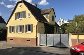Haus kaufen in 64584 Biebesheim, Haus mit 5 Zimmern durch 2 Parteien nutzbar in Biebesheim