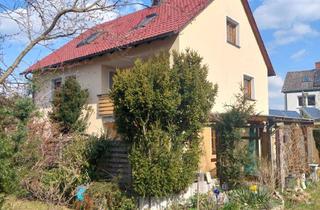 Haus kaufen in Tannhäuserstraße 15, 91154 Roth, Großes Haus in Roth mit traumhaften Garten und Doppelgarage
