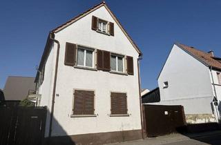 Haus kaufen in 76726 Sondernheim, Charme, Hof und Ausbaureserve: sanierungsbedürftiges Wohnhaus in Sondernheim