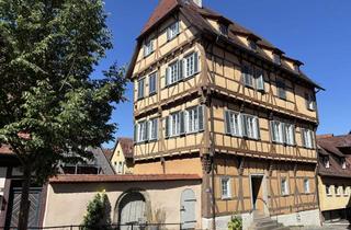 Wohnung kaufen in 74523 Schwäbisch Hall, Historischer Wohncharme im Herzen der Innenstadt...