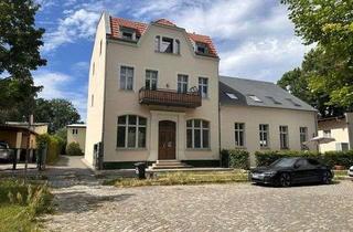 Anlageobjekt in 13158 Rosenthal, Großzügige Eigentumswohnung in historischem Wohngebäude