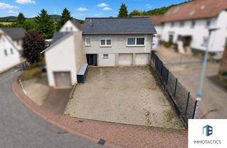 Einfamilienhaus kaufen in 55444 Seibersbach, Einfamilienhaus mit Balkon, viel Nutzfläche, zwei Garagen und drei Außenstellplätzen in Seibersbach