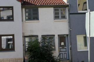 Reihenhaus kaufen in 24943 Tastrup, Tastrup - Stadthaus in Flensburg Hafermarkt zum Ausbauen