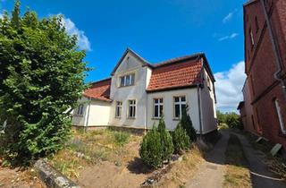 Mehrfamilienhaus kaufen in 19395 Plau, Plau am See - Mehrfamilienhaus nahe Plau am See - 3 Wohnungen, gr. Grundstück
