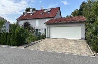 Haus kaufen in 93101 Pfakofen, Pfakofen - Modernes Haus mit 170 m² Wohnfläche & Doppelgarage zu verkaufen