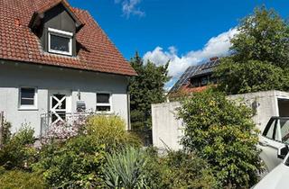 Haus kaufen in 90574 Roßtal, Roßtal - Reihenendhaus in verkehrsberuhigter Lage