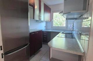 Wohnung kaufen in 63477 Maintal, Maintal - Schöne 2-Zimmerwohnung mit Einbauküche und Stellplatz