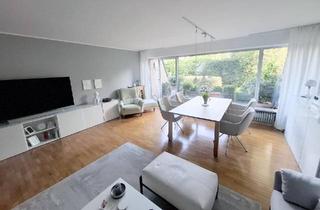 Wohnung kaufen in 47803 Krefeld, Krefeld - Großzügige 3 Zimmer Wohnung mit Terrasse in Krefeld am Stadtwald