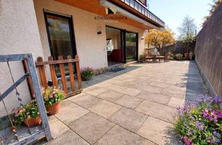 Wohnung kaufen in 73257 Köngen, Sonnige & großzügige 5,5 Zi.-ETW im 2-FH mit Terrasse, Kamin, Wohnküche, Garage u.v.m.