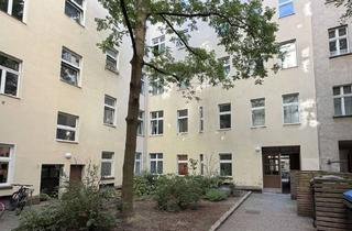 Wohnung kaufen in Prenzlauer Berg, 10405 Prenzlauer Berg, Vermietete Altbauwohnung in gefragter Kiezlage – attraktive Kapitalanlage in Prenzlauer Berg