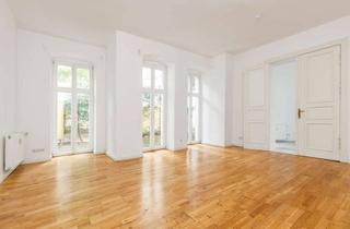 Wohnung kaufen in Gaudystraße, 10437 Prenzlauer Berg, Berlin von seiner schönsten Seite: Charmanter Altbau mit Terrasse und privatem Garten in bester Lage
