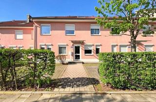 Wohnung kaufen in Walter-Kolbenhoff-Straße 16a, 82110 Germering, Natur vor der Tür: Attraktive 2-Zimmer-Wohnung in Germering