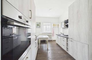 Wohnung kaufen in 31275 Lehrte, Charmante 4-Zimmer-Wohnung in Lehrte – mit Potenzial zum Wohlfühlen!