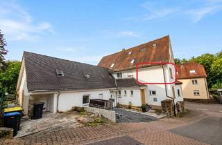 Wohnung kaufen in 75236 Kämpfelbach, 2-Zimmer-Eigentumswohnung in kernsaniertem Mehrfamilienhaus in Kämpfelbach / Ersingen