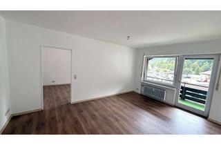 Wohnung kaufen in 79837 St. Blasien, Einziehen oder Vermieten: 2- Zimmer- Wohnung mit großem Balkon, Garage und Keller in St.Blasien