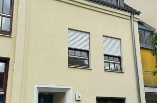 Wohnung kaufen in 86399 Bobingen, Familienfreundliche 4 Zimmer-Wohnung mit Balkon, Tiefgarage und zusätzlichem Stellplatz in Bobingen