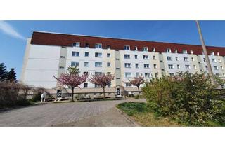 Wohnung mieten in Schladebacher Straße 12, 06231 Bad Dürrenberg, Süd-Balkon mit Weitblick! 2-Zimmer-Wohnung im letzten Obergeschoss!