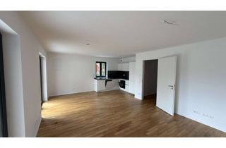 Wohnung mieten in Sonnenwiechser Straße 47, 83052 Bruckmühl, 3-Zimmer-Wohnung mit Hobbyraum und Garten
