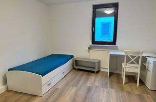 Wohnung mieten in 63814 Mainaschaff, Neu renovierte WG in Mainaschaff (LK Aschaffenburg), ca. 93m2 gesamt - Zimmer 1: 10.6 m2 (ca. 28 m2)