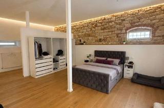 Wohnung mieten in Steingasse, 76833 Frankweiler, Helle 4 Zimmerwohnung in saniertem Winzeranwesen mit Innenhof & EBK in familiärer Wohnanlage
