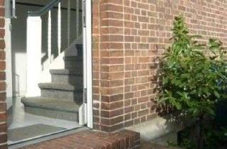 Wohnung mieten in 47799 Cracau, Charmante DG-Wohnung im 30 er Jahre Stadthaus. Tolles Raumangebot!