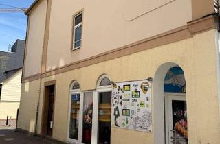 Gewerbeimmobilie kaufen in 36251 Bad Hersfeld, 2 x Gewerbeeinheiten, 4 x Parkplätze in der Innenstadt!
