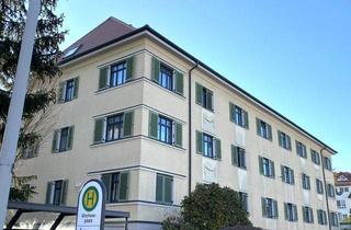 Wohnung kaufen in Virchowplatz 13, 08060 Zwickau, Vermietete 2-Raumwohnung mit Balkon u. Tageslichtbad in Zwickau-Marienthal! Nähe HBK!