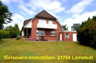 Haus kaufen in 21745 Hemmoor, Zweifamilienwohnhaus - Teilkeller - Balkon - großes Grundstück