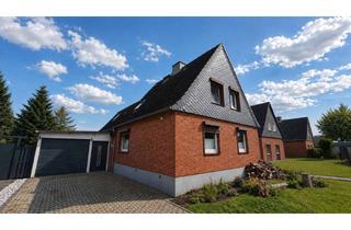 Einfamilienhaus kaufen in 25436 Moorrege, Familienglück in Moorrege – Renovierungsbedürftiges Einfamilienhaus mit Kamin und Ausbaureserve