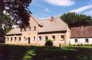 Haus kaufen in Glutzow Hof 8+9, 18574 Poseritz, Gutshaus mit Park in Einzellage auf der Insel Rügen