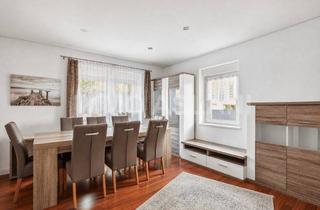 Haus kaufen in 04420 Markranstädt, EFH in Markanstädt-Döhlen - 224m² Wohnensemble mit Pool, Sauna, PV & zwei separaten Einheiten