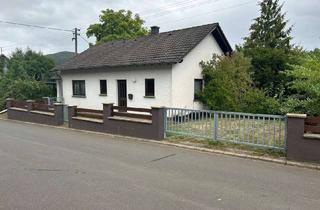 Einfamilienhaus kaufen in 54570 Neroth, Gepflegtes Einfamilienhaus mit großem Potenzial & zusätzlichem Baugrundstück in 54570 Neroth