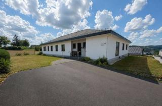 Haus kaufen in 54597 Pronsfeld, Pronsfeld | Bungalow freistehend | ca 188 m² | Unterkellert