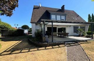 Haus mieten in 51503 Rösrath, Hochwertiges Einfamilienhaus mit Pool, großem Garten und stilvoller Ausstattung in Rösrath