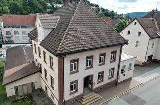 Gewerbeimmobilie kaufen in 78120 Furtwangen, Wohn- und Geschäftshaus im Stadtzentrum von Furtwangen