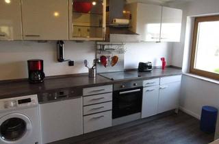 Immobilie mieten in 42799 Leichlingen, Nähe Köln/Leverkusen: Helle 2,5 Zimmer-Wohnung mit 2 Bädern und 2 großen Stellplätzen in Leichli...