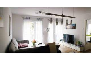 Wohnung kaufen in 51465 Bergisch Gladbach, Kapitalanleger! Vermietete, hochwertige, barrierefreie, lichtdurchflutete 3 Zimmerwohnung mit Balkon
