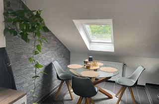 Wohnung mieten in 64560 Riedstadt, Modernisierte Dachgeschoss-Wohnung mit Einbauküche in ruhiger Lage in Riedstadt zu vermieten