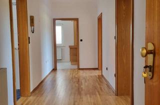 Wohnung mieten in 90522 Oberasbach, Ruhiges Wohnen im Grünen: 3‑Zimmer‑EG‑Wohnung mit Terrasse und Garten