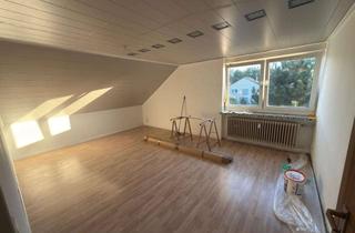 Wohnung mieten in 50129 Bergheim, 3-Zimmer DG-Wohnung in Bergheim Oberaußem, unmöbiliert