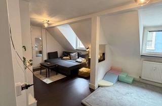 Wohnung mieten in Klappergasse, 60594 Sachsenhausen, Gemütliche 2-Zimmer-Dachgeschosswohnung in zentraler Lage von Sachsenhausen – Küche inklusive