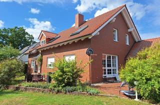 Einfamilienhaus kaufen in 17498 Neuenkirchen, Großes Einfamilienhaus mit Kamin und Doppelgarage in Neuenkirchen