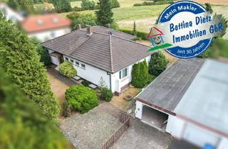 Haus kaufen in 63762 Großostheim, DIETZ: Gepflegter Bungalow in direkter Feldrandlage mit Keller, Garage und viel Platz in Ringheim!